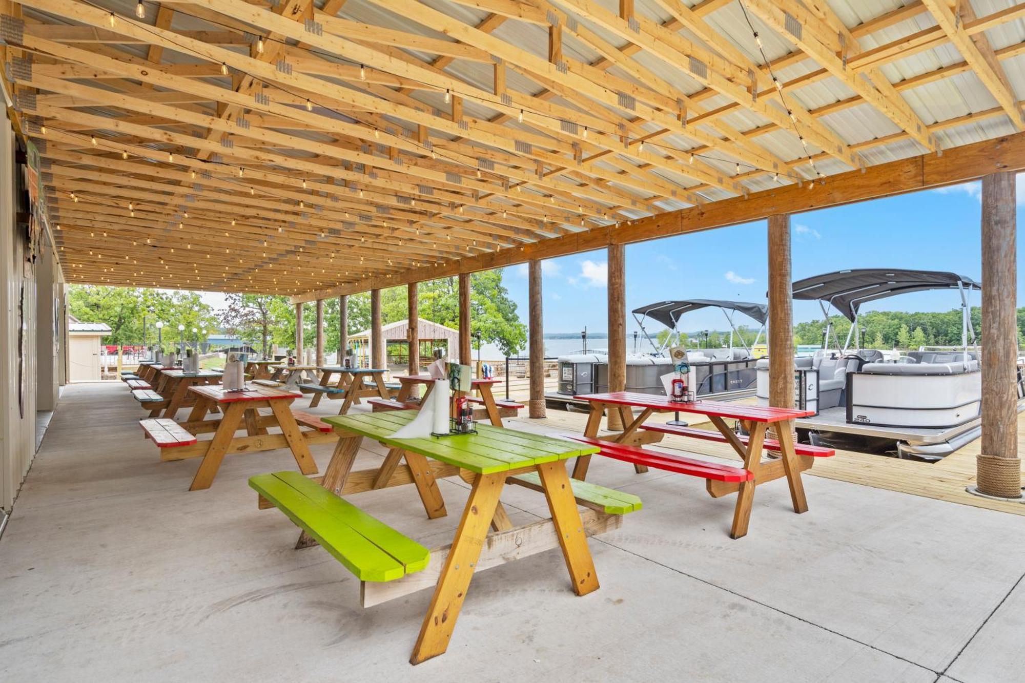Rock Lane Resort & Marina Indian Point Екстериор снимка